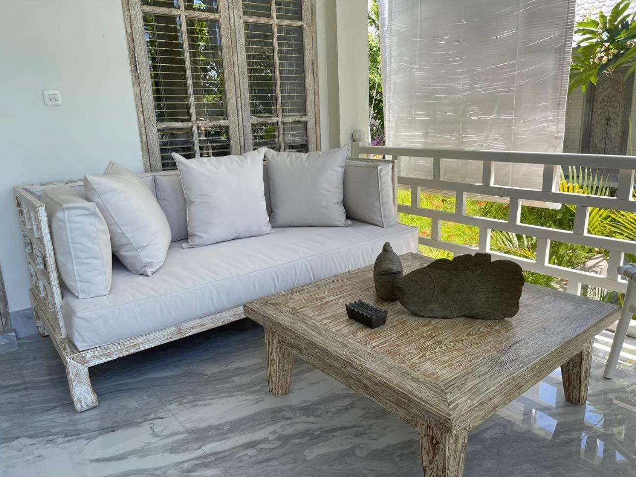 Dhauteya Villa Ambat Exteriör bild